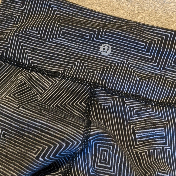 Lululemon wunder under crop leggings/pants - Picture 4 of 5